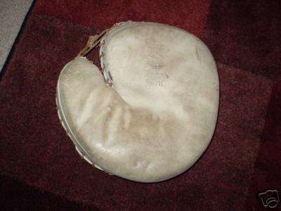 Victor, Wright & Ditson Catchers Mitt White Front